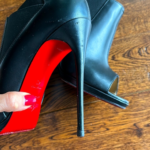 christian louboutin heels - Picture 10 of 17